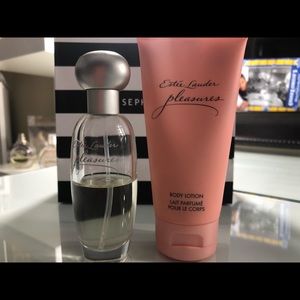 Estée Lauder fragrance and lotion duo